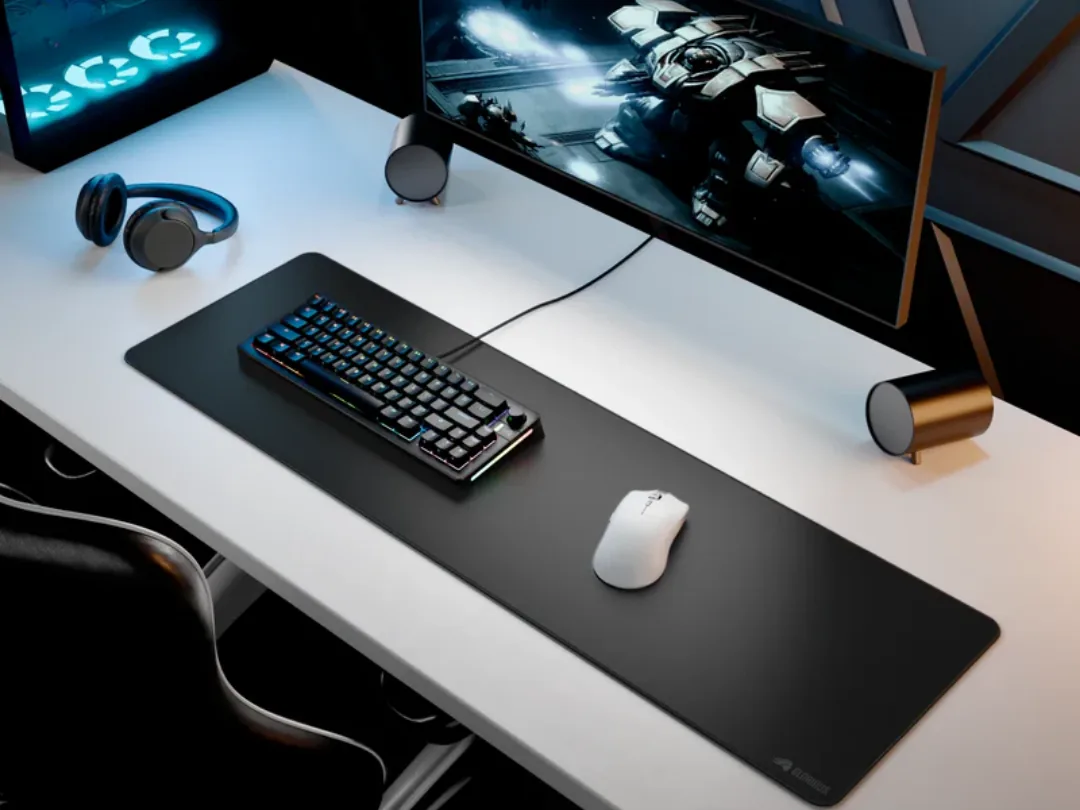 Glorious Gaming Mouse Pad 2 Large (L) Extended Stitched Cloth | 3mm Thickness, 915 X 260 mm, Spill-Resistant & Non-Slip Rubber Base - Black